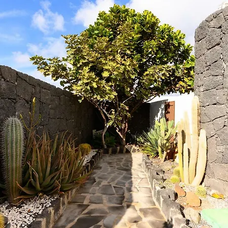 Alfredina With Private Pool Yaiza (Lanzarote)